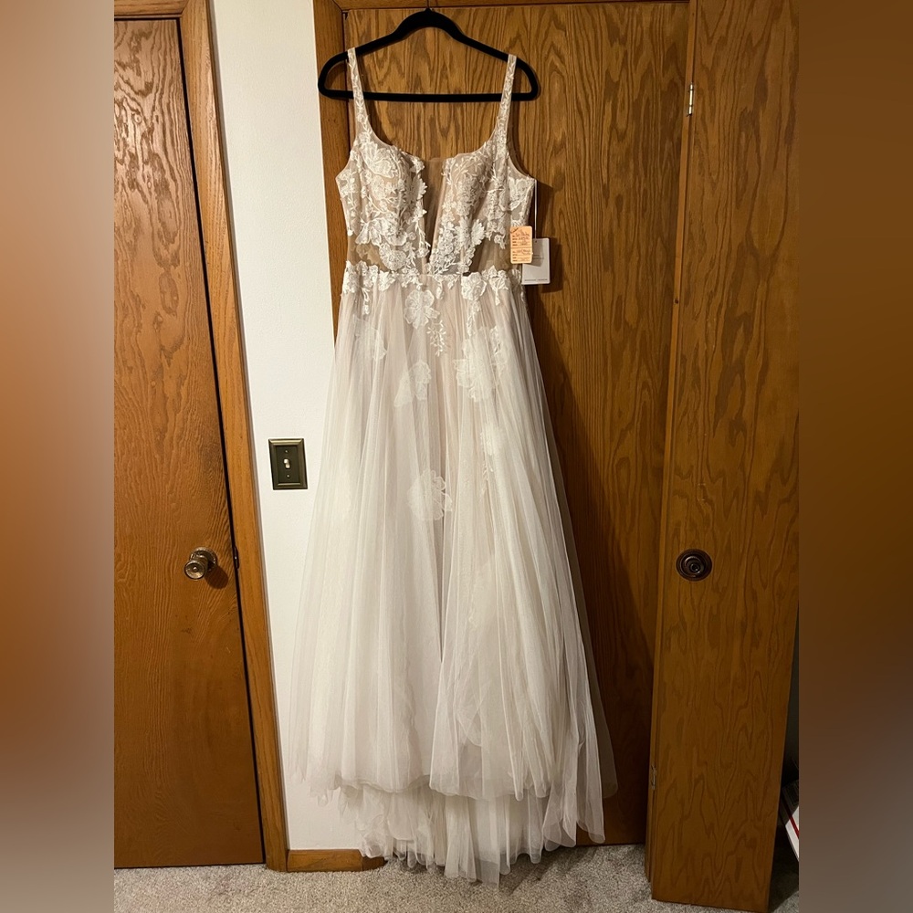 Wedding dress Willowby Kimber